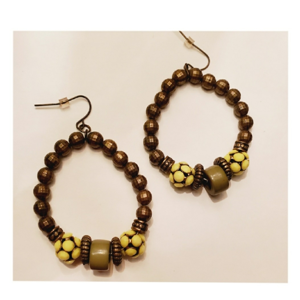 Beaded Teardrop Pierced Hoop Earrings Mustard Yellow Green Wood & Copper